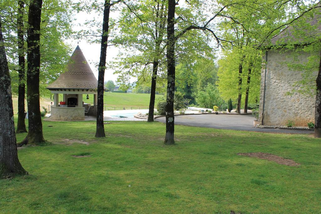 Chambres d'Hôtes Le Bois Trinquille Saint-Viance Extérieur photo