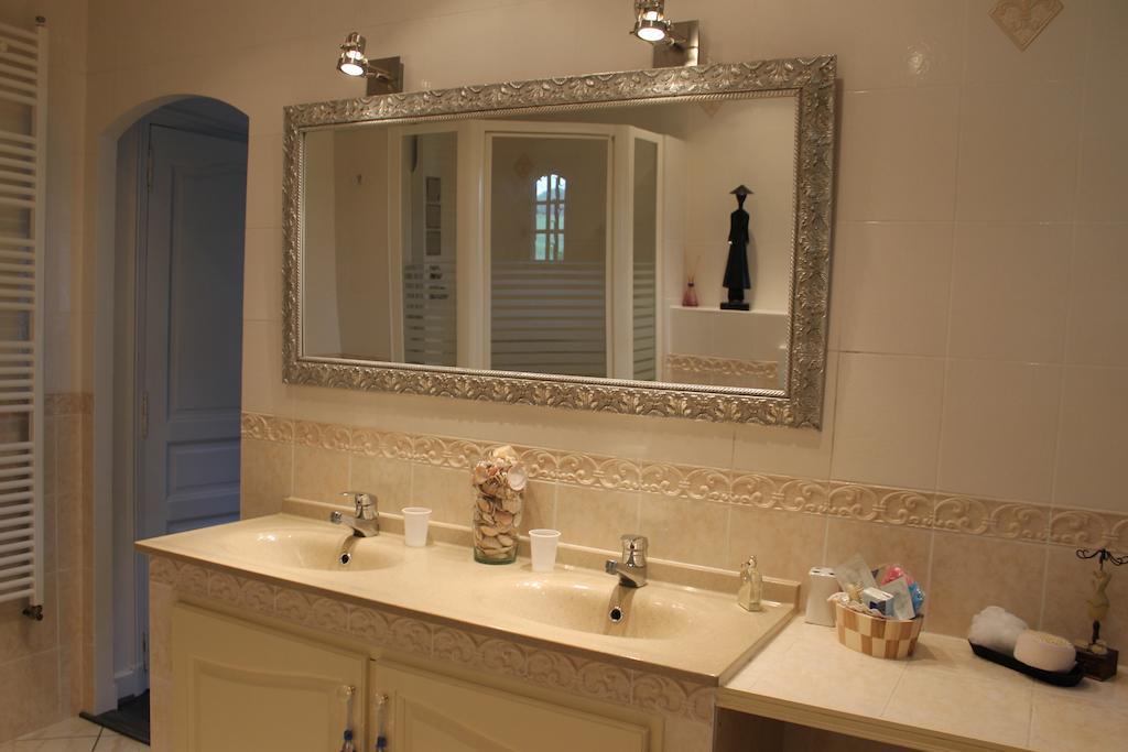 Chambres d'Hôtes Le Bois Trinquille Saint-Viance Chambre photo